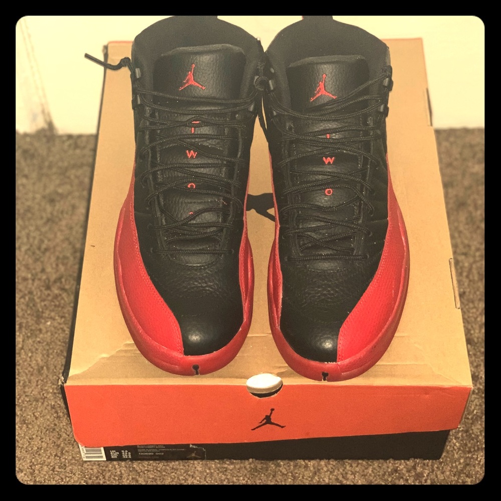 Size 10.5 Jordan 12 Retro Flu Game 2016